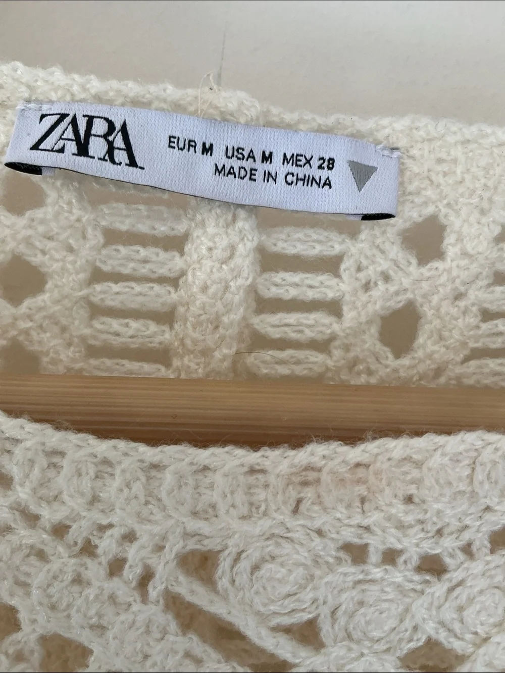 Zara Cream Crochet Long-Sleeve Crop Top